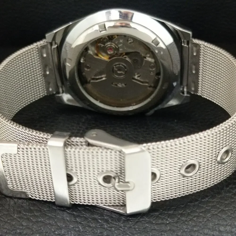 Vintage 1975 Seiko Automatic Mens Silver Watch W/daydate & Green accents